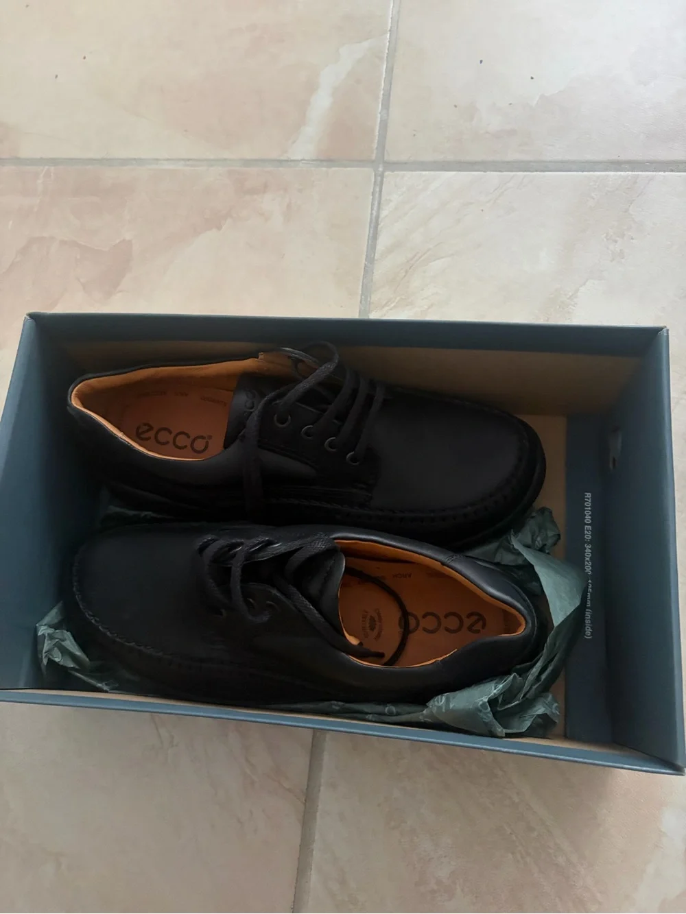 Ecco Men's Black Lace-Up Derby Shoes